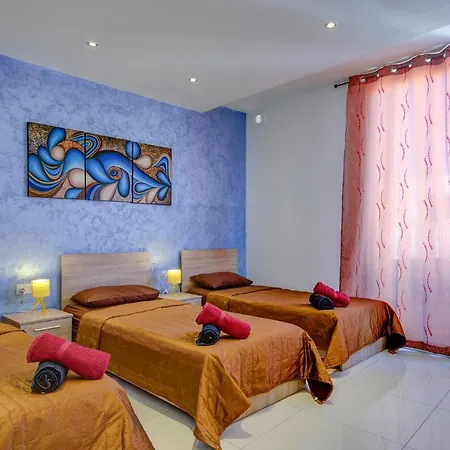 Off The Ferries Seaviews Penthouse * Sliema