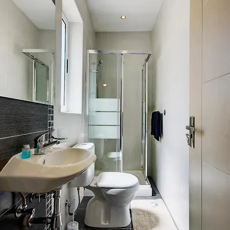 Off The Ferries Seaviews Penthouse Sliema