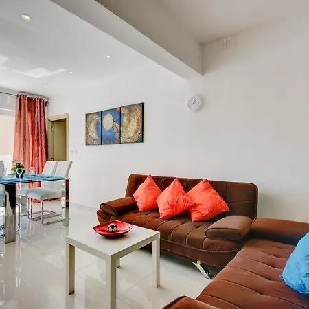 Off The Ferries Seaviews Penthouse