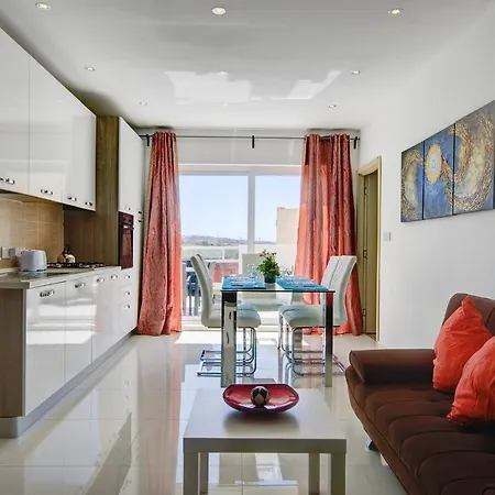 Off The Ferries Seaviews Penthouse Apartment *